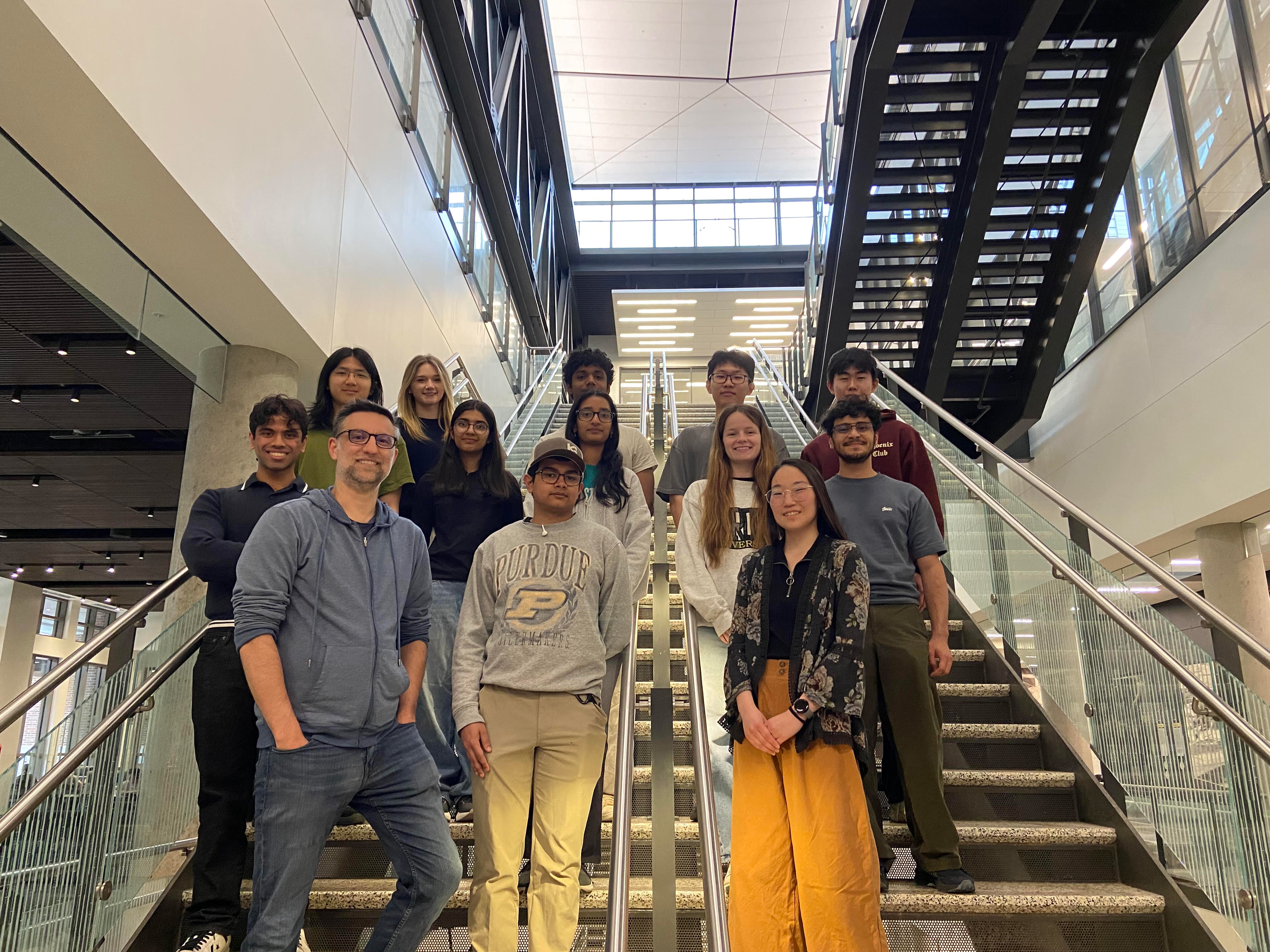 Current SPARK Lab members posing for picture.
